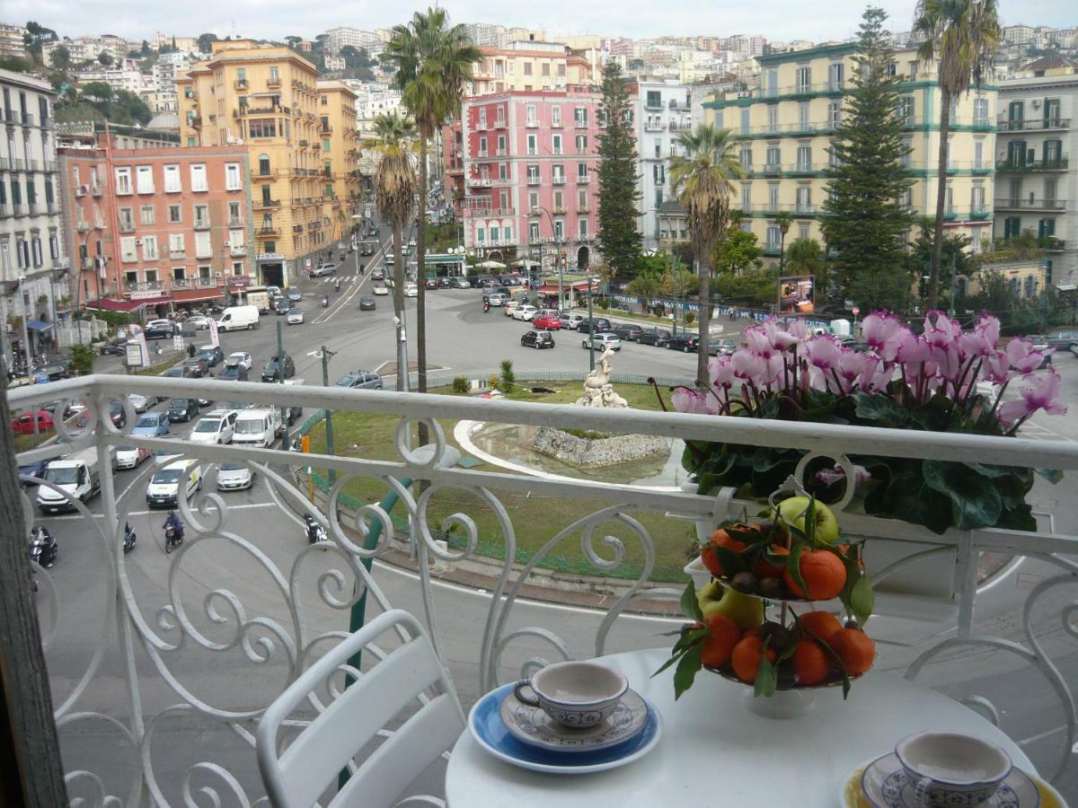La Stanza Della Sirena Hotel Naples Exterior photo